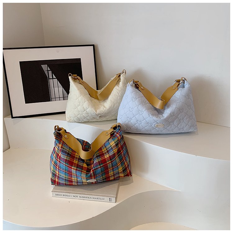 Fashionable Casual Down Bag Women's Bag Large Capacity Canvas Bag 2024 New Korean Style Tote Bag Casual Crossbody Bag