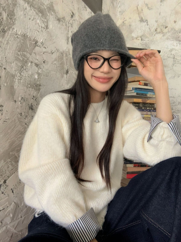 Korean design irregular fringed cuffs and striped crew neck sweater