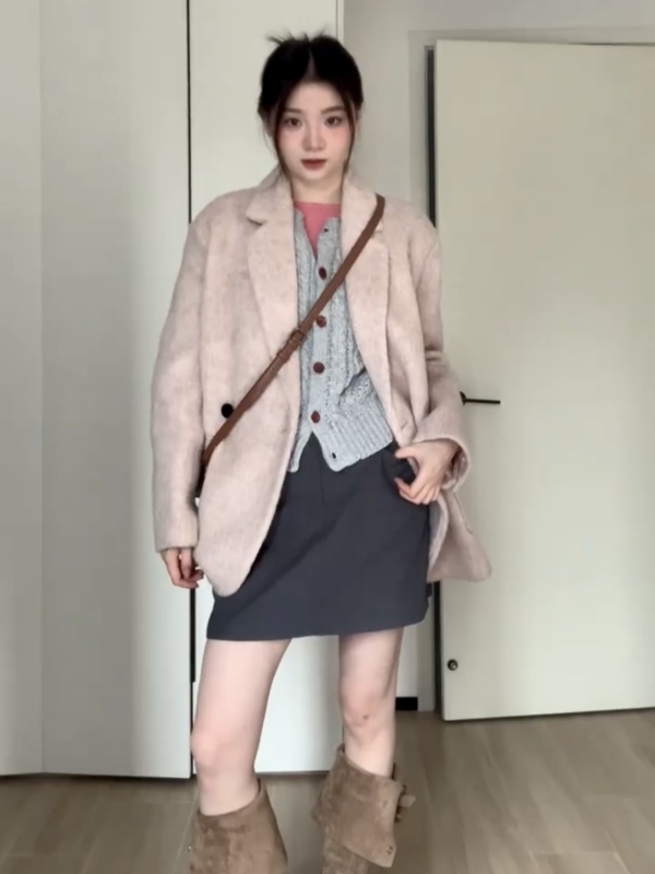 Gray twist vest + dark gray skirt + pink woolen blazer retro woolen jacket