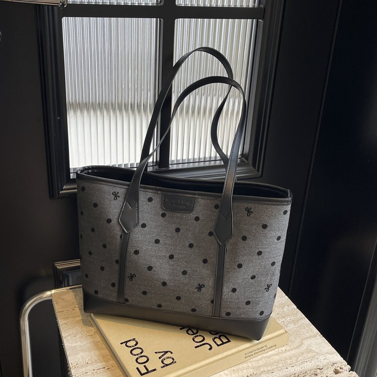 Plaid Bag Commuting Tote Bag Women's 2024 New Trendy Autumn and Winter Woolen Shoulder Bag Large Capacity Fashion Handbag