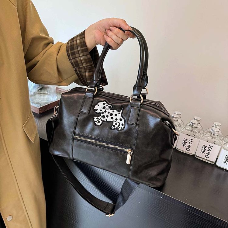 Crossbody bag for women 2024 autumn and winter new trendy large-capacity tote bag retro cow puppy shoulder pillow bag