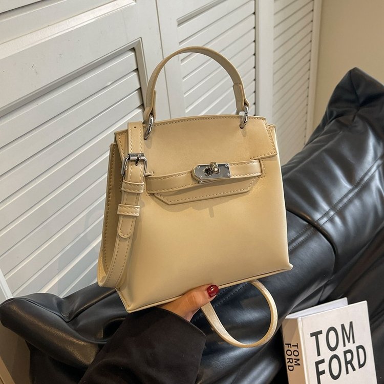 Bags women's autumn and winter handbags 2024 new fashion frosted platinum bag niche high-end single shoulder crossbody bag