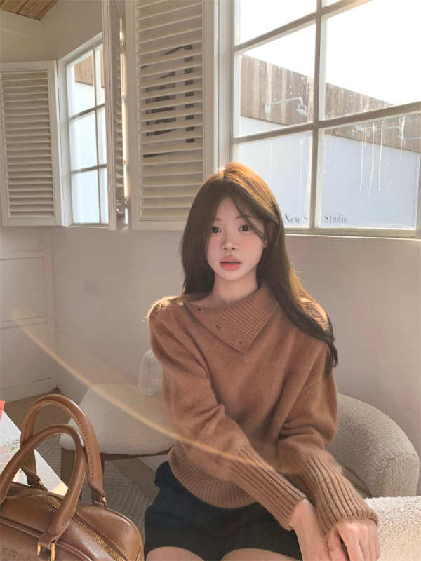 Gentle and lazy design, quiet luxury style turtleneck warm sweater