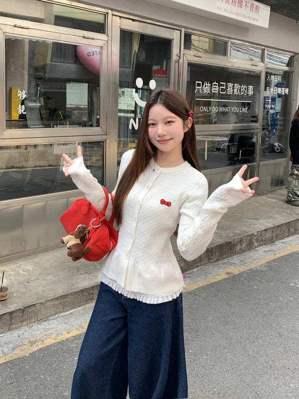 Korean style twist fashionable design knitted cardigan for women + lace v-neck T-shirt inside
