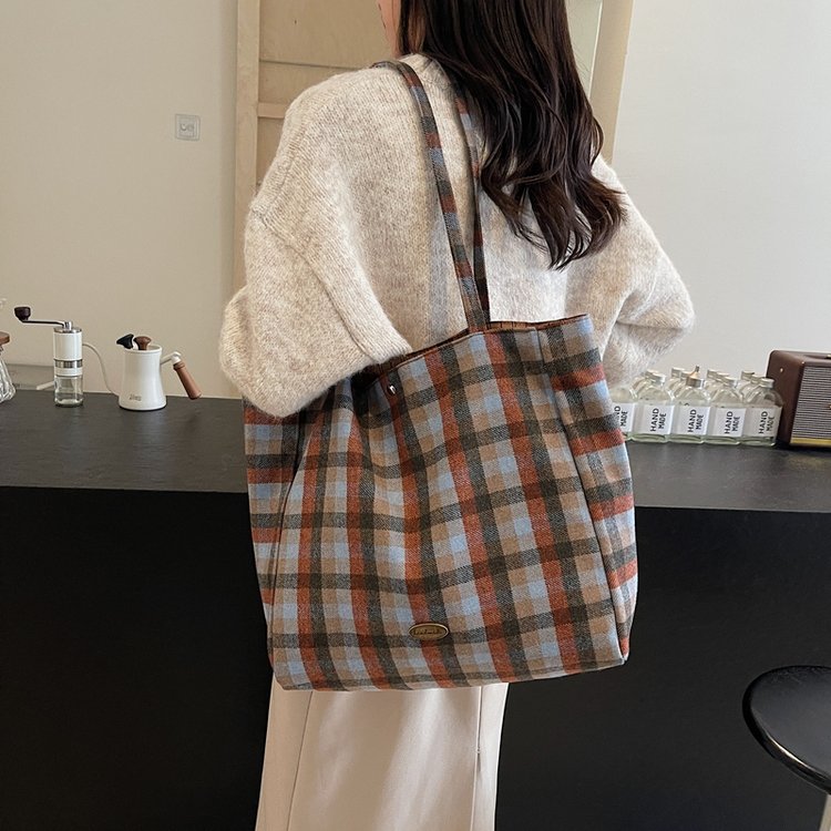 Underarm Contrast Color Plaid Tote Bag for Women 2024 Autumn and Winter New Retro Fashion Large Capacity Shoulder Bag for Women