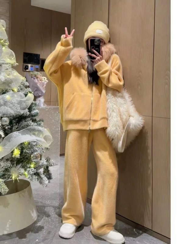 Matcha Gingerbread Fox Fur Collar Casual Plush Suit