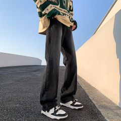 High-quality high-street heavy-duty washed jeans that can be broadcast live