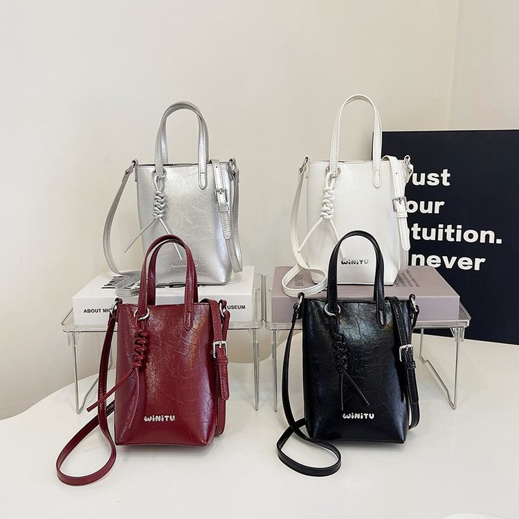 Nanfeng Chio2nd Genuine Leather Romantic Mobile Phone Bag Women 2024 New Summer Handbag Small Tote Bag Crossbody Bag