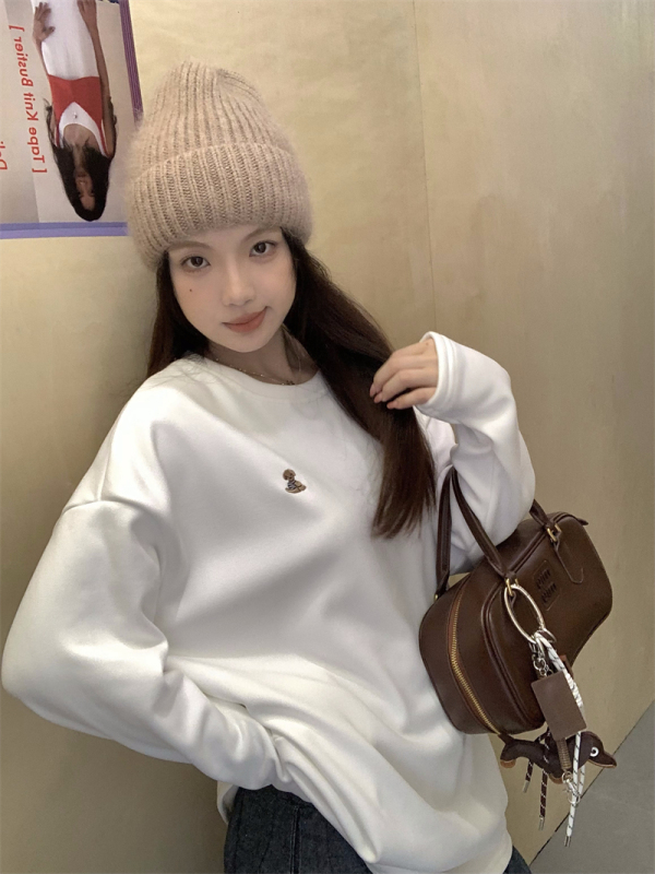 Skin-friendly velvet inner layering shirt, embroidered pattern loose t-shirt, sweatshirt for women