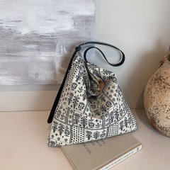 2024 New Style Beautiful Large Capacity Floral Handbag Western Style Simple Fashion Small Fresh Underarm Shoulder Tote Bag