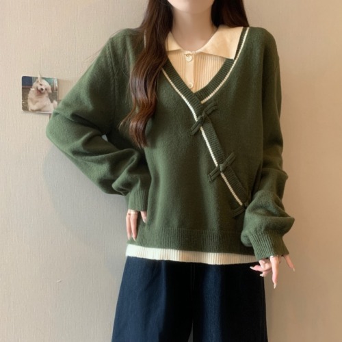 Large size autumn and winter new fake two-piece disc button sweater women's lapel contrast sweater slimming short top