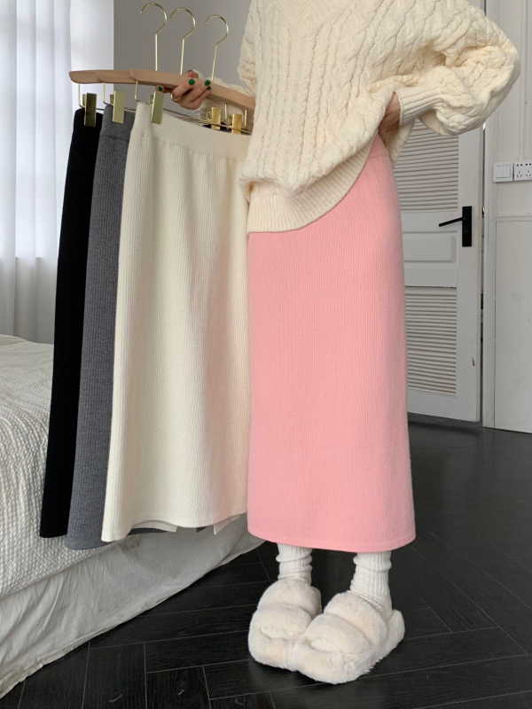 2024 New Knitted Skirt Women's Autumn and Winter High Waisted Slimming Mid-Length One-step Open Tube Hip Covering Skirt