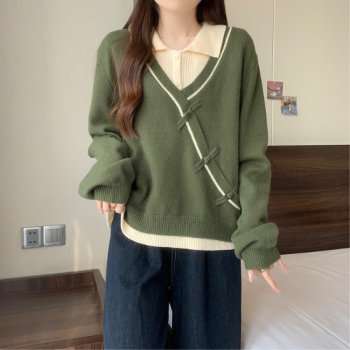 Large size autumn and winter new fake two-piece disc button sweater women's lapel contrast sweater slimming short top