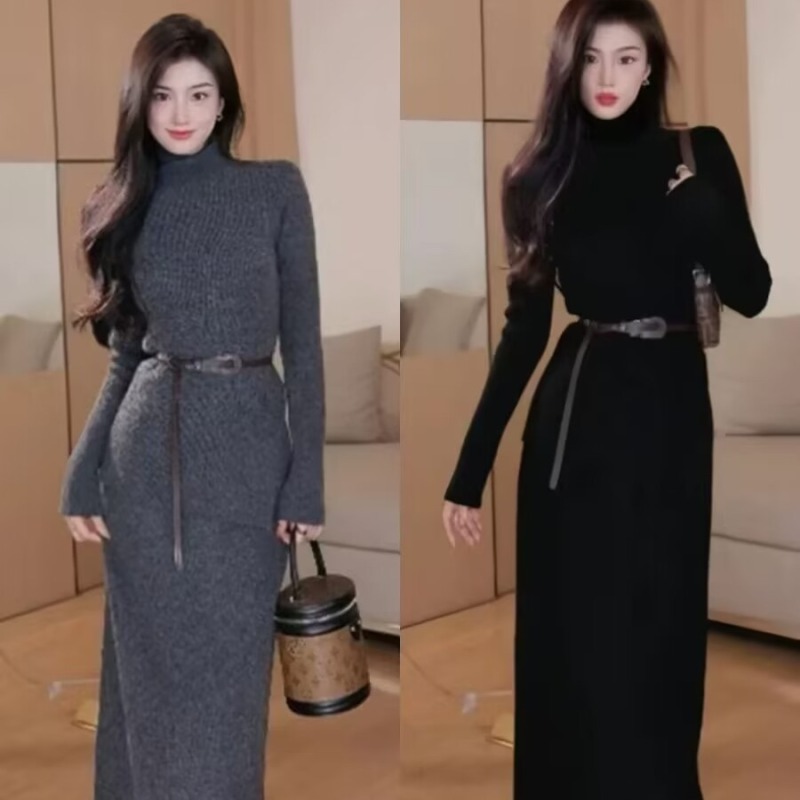 High-end and elegant high-neck slim knitted top and high-waisted A-line skirt with belt