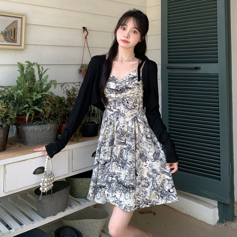 Retro ink painting printed asymmetrical suspender skirt, waist slimming dress, versatile black cardigan two-piece suit