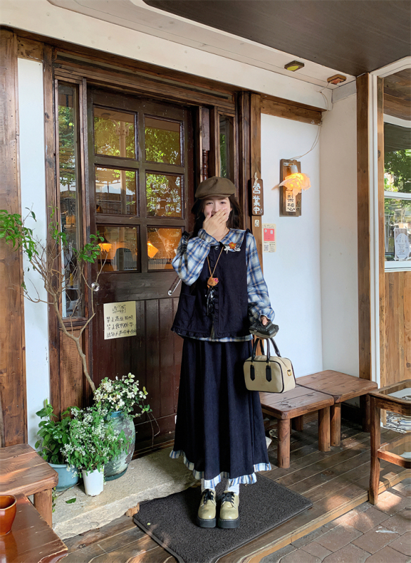 Japanese sweet and cute doll collar plaid shirt corduroy splicing skirt three-piece set