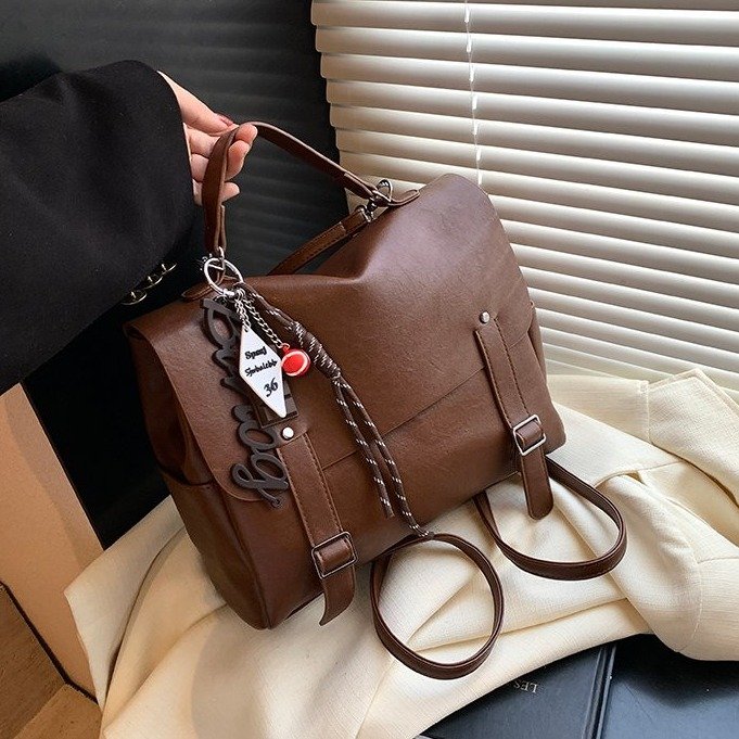 Retro backpack women's large capacity autumn and winter 2024 new casual Korean style high-end street trend travel backpack