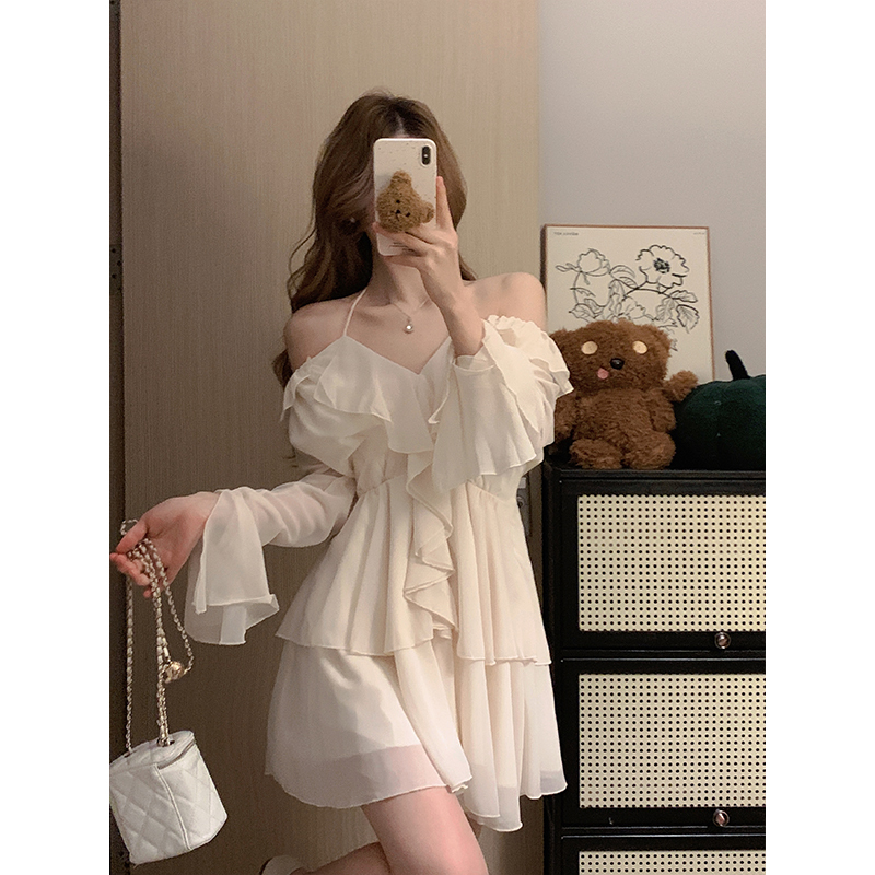 Plus size women's halterneck chiffon one-shoulder A-line high-waist slim ruffled bell-sleeve dress