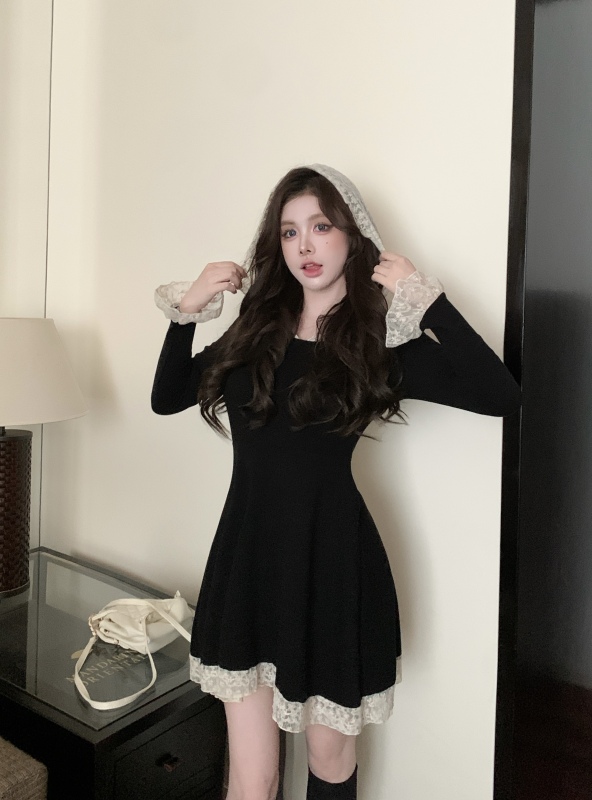 Large size lace splicing design slimming black inner layering knitted long-sleeved fat girl dress for women