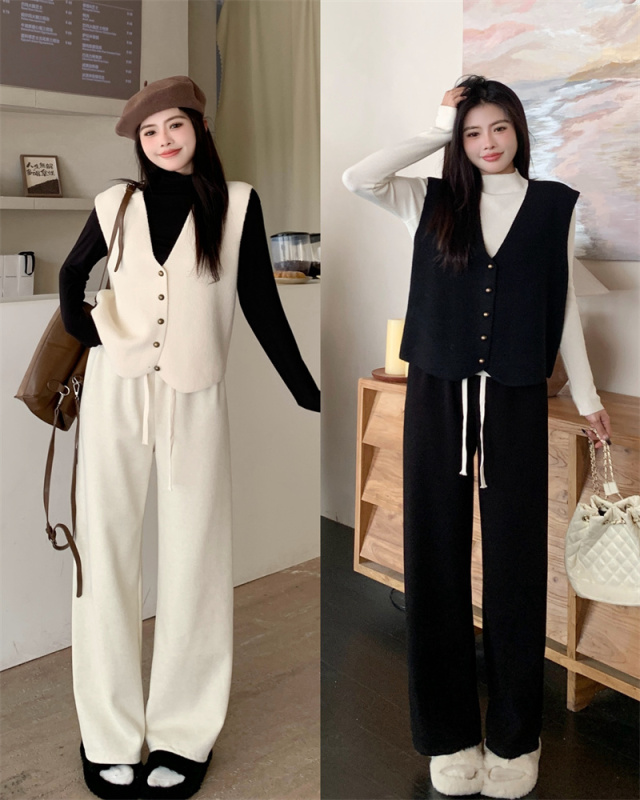 Large size v-neck knitted cardigan vest loose slimming wide-leg pants bottoming knitted three-piece set