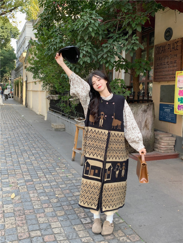 Japanese retro literary jacquard knitted vest mid-length loose sweater skirt + single-breasted cotton and linen shirt
