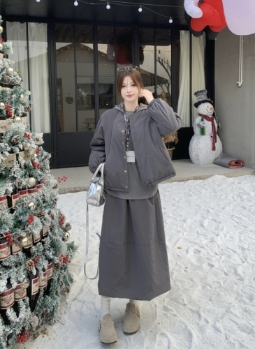 Large size versatile casual round collar quilted jacket + skirt + hooded bottoming three-piece set for women