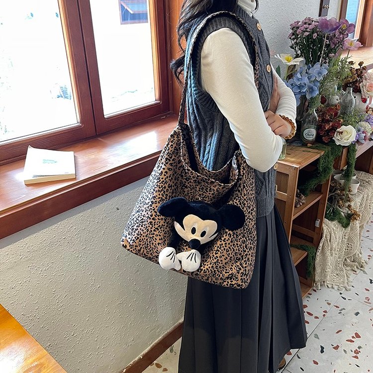 Fashionable leopard print tote bag for women 2024 autumn and winter new retro casual large-capacity shoulder bag high-end crossbody bag