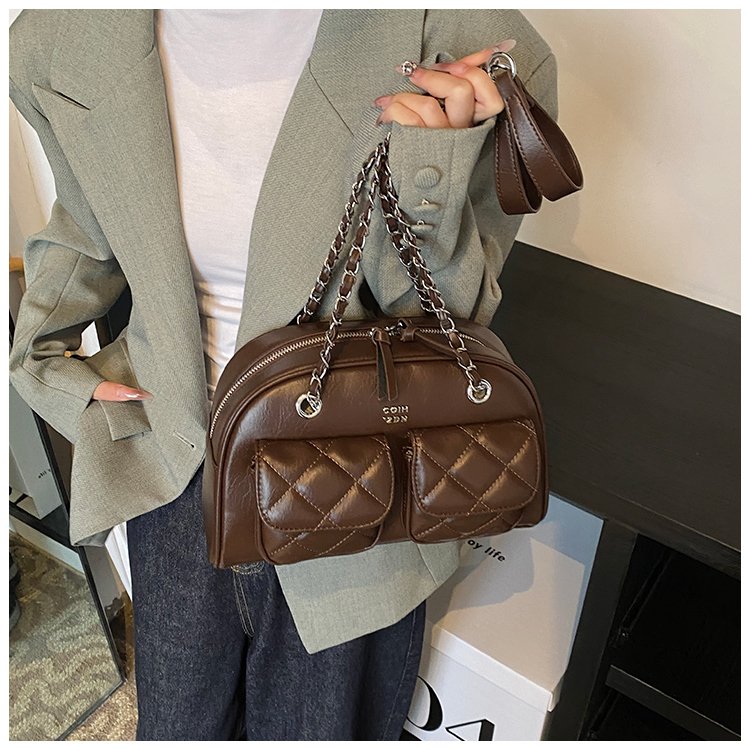 2024 Autumn and Winter New Retro Boston Pillow Bag Niche Underarm Bag Premium Single Shoulder Large Capacity Tote Bag