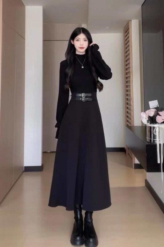 Plus size women's solid color high collar little black dress autumn and winter bottoming skirt fat MM gentle waist dress women