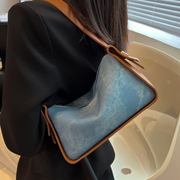 Tote large capacity 2024 new summer can be slanted niche denim commuting fashion casual versatile splicing crossbody bag