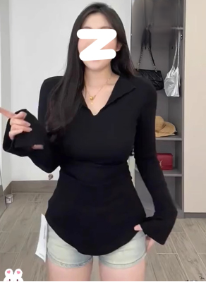 Large size waist slimming V-neck trumpet sleeve T-shirt women's autumn bottoming shirt for fat mm fashionable western style right shoulder hot girl top