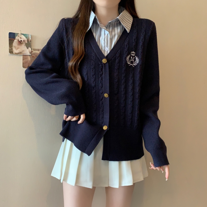 Large size polo collar fake two-piece age-reducing college style sweater autumn and winter new fat mm loose sweater