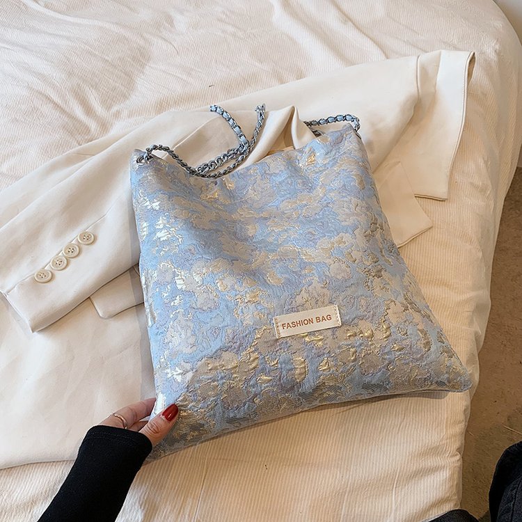 French niche oil painting texture shoulder bag for women 2024 new summer versatile chain large capacity commuter tote bag