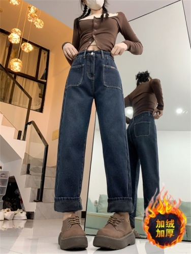 Large size velvet thickened straight jeans for women in autumn and winter loose slimming high waist daddy harem carrot pants