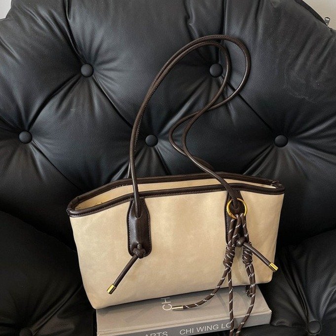 Cross-border high-quality niche bag new 2024 fashion shoulder bag women's large capacity tote bag commuter bag