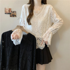 Spot large size women's autumn and winter new design fashionable and versatile loose slimming lace bottoming top