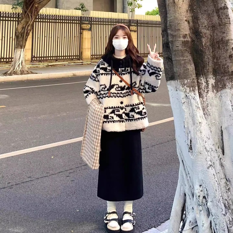 Winter clothing is paired with a complete set of large size fat mm high-end thickened lamb wool jacket Korean style outfit suit skirt for women