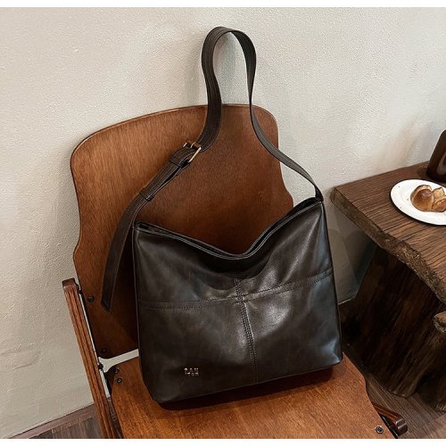 Simple and Western Style Large Capacity Solid Color Bag Women's 2024 New Trendy Fashionable Style Winter Textured Shoulder Tote Bag