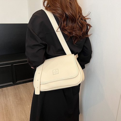 Simple soft-surface large-capacity bag for women 2024 new single shoulder armpit bag fashionable and versatile commuting texture crossbody bag