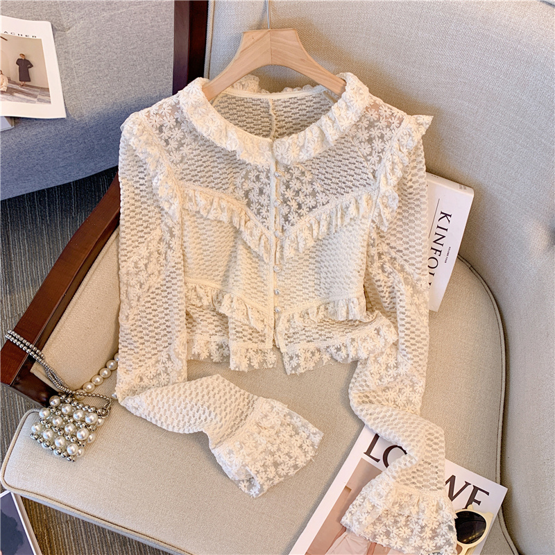 High-end heavy-duty lace embroidery splicing bell-sleeved shirt women's autumn niche gentle style short top