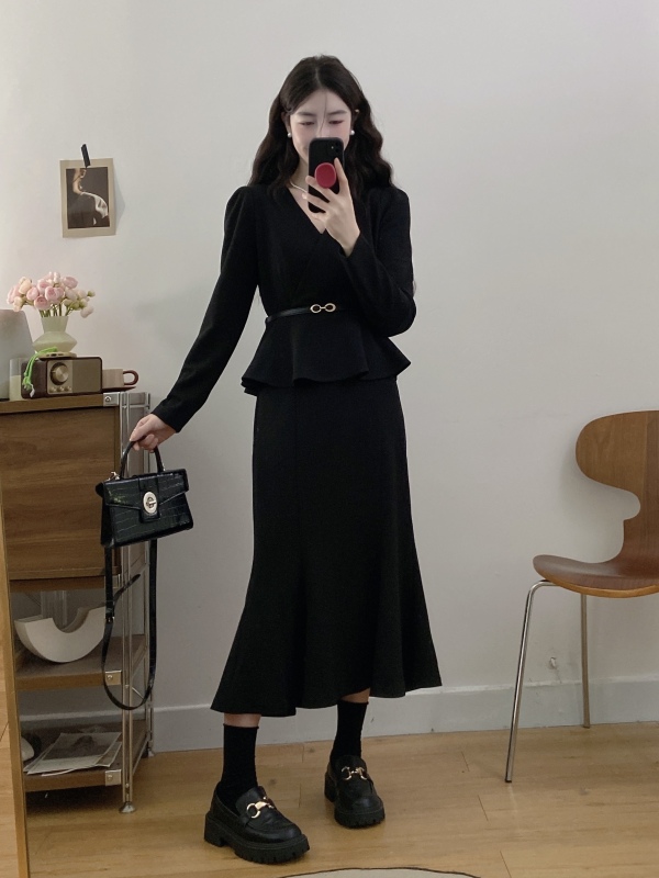 Plus size women's high-end long-sleeved slimming top + high-waisted flesh-covering fishtail skirt suit