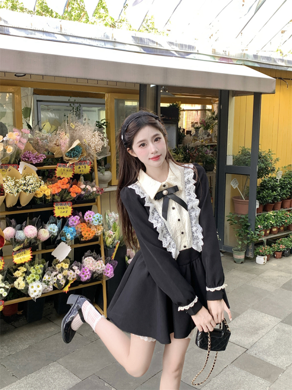Sweet lace splicing dress for women 2024 autumn and winter new style slightly fat large size slimming temperament black large hem A skirt