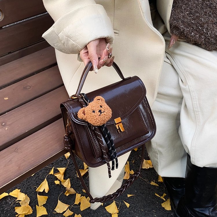 Live broadcast supply manufacturer direct sales fashionable new high-end versatile and stylish work and commute portable shoulder crossbody bag
