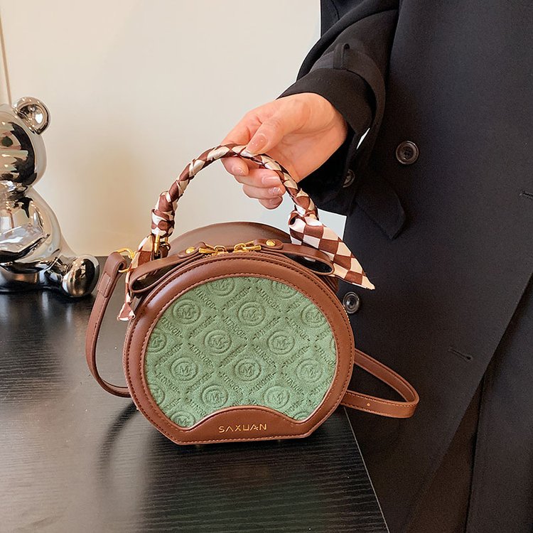 Foreign trade new high-end texture shoulder bag handbag retro small round bag portable niche design crossbody bag