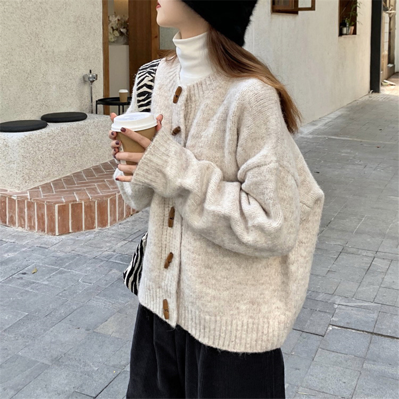 Retro Horn Button Sweater Cardigan Spring and Autumn Korean Style Thick College Style Versatile Loose Short Sweater Jacket for Women