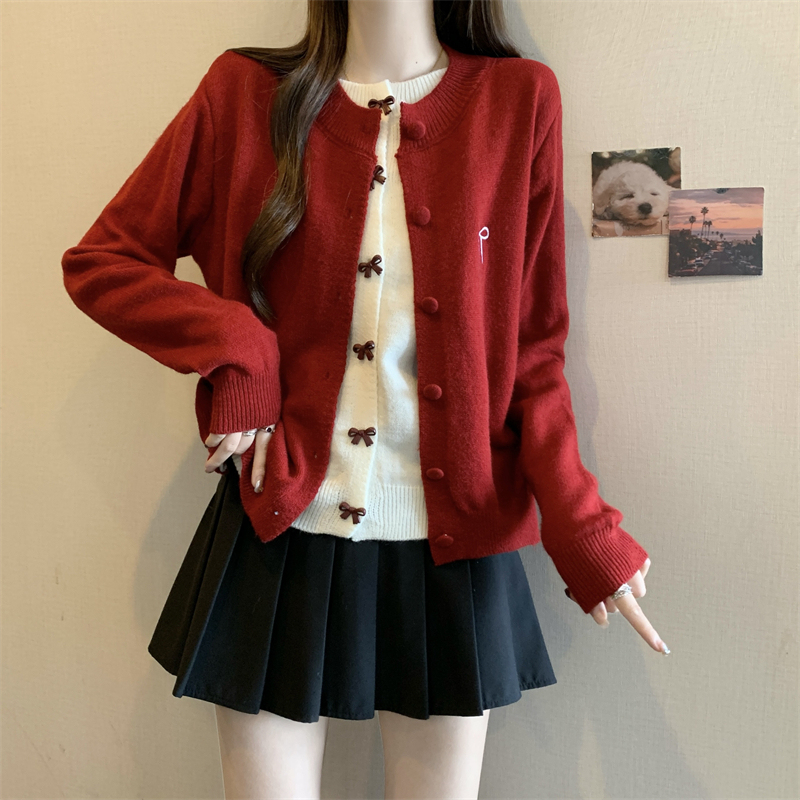 Large size red design fake two-piece sweater cardigan for women's age-reducing bow embroidered sweater top