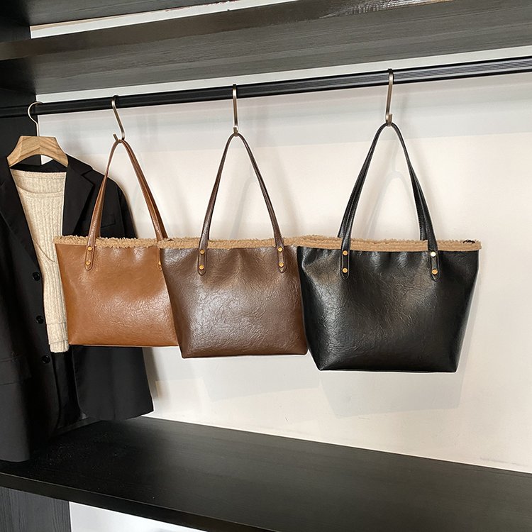 Retro Fashion Casual Soft Shoulder Bag 2024 Autumn and Winter New Large Capacity Work and Commute Versatile Tote Bag