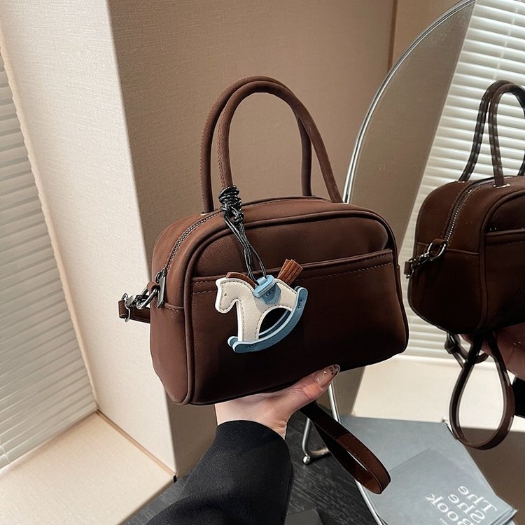 New fashion retro handbag women's niche design multi-layer shoulder bag large capacity simple commuter crossbody bag