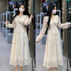 Spot autumn and winter plus velvet new lace long skirt for women, design quality, heavy industry, slimming, advanced bottoming, pure desire bottoming