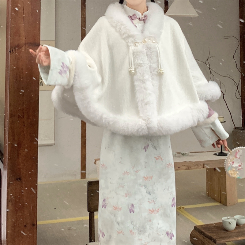 Retro new Chinese style improved cheongsam skirt autumn and winter new velvet thickened dress cloak shawl two-piece set